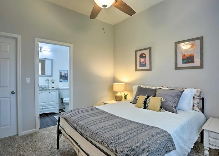 Stunning Clovis Home About 1 Mile To Old Town!
